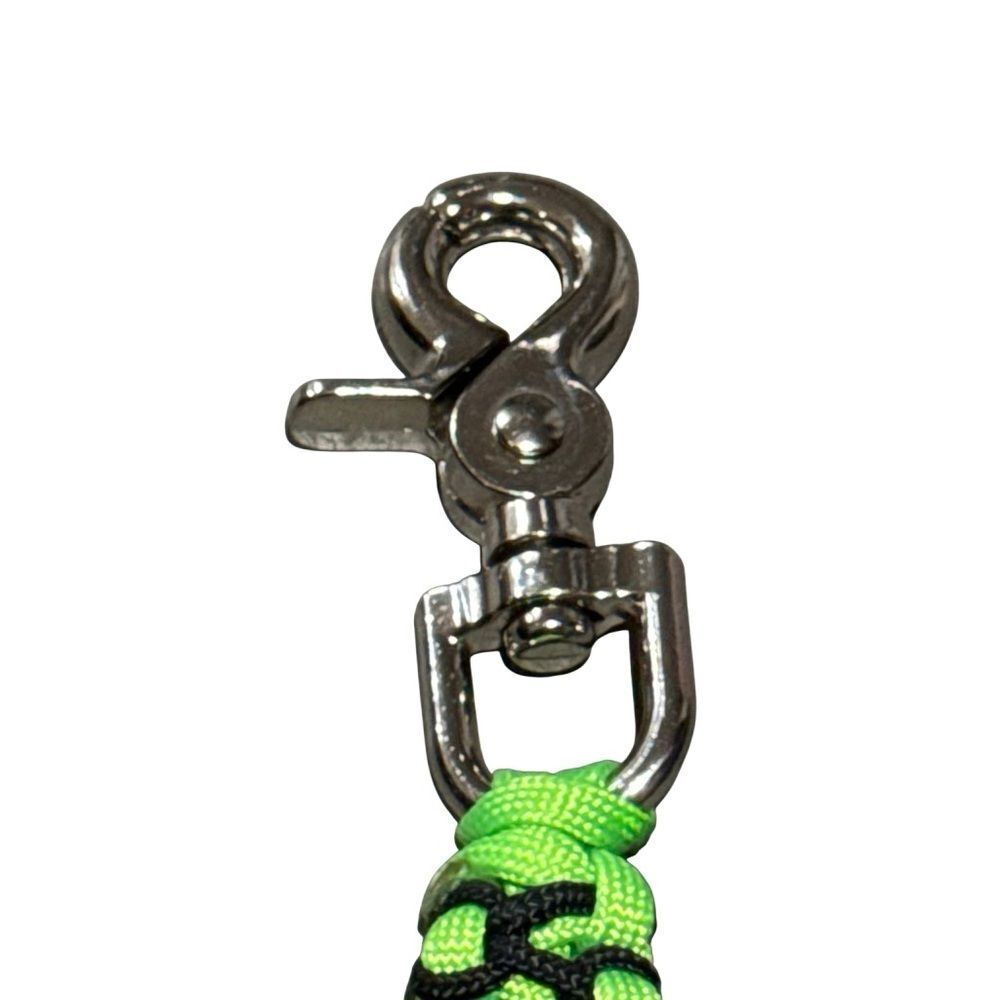 Handmade Paracord Keychain - Picture 5 of 6